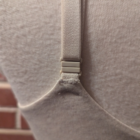 Victoria's Secret Wire-free Bra. 36D. Cream. Unworn. - Picture 4 of 7